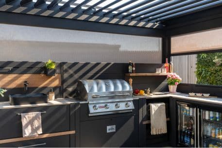 Bespoke outdoor kitchen and entertaining space